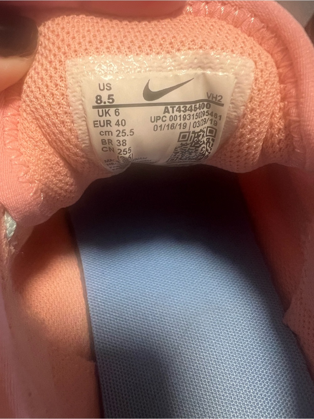 Nike Women's Peach Mesh Trainers with Blue Swoosh - Picture 6 of 6
